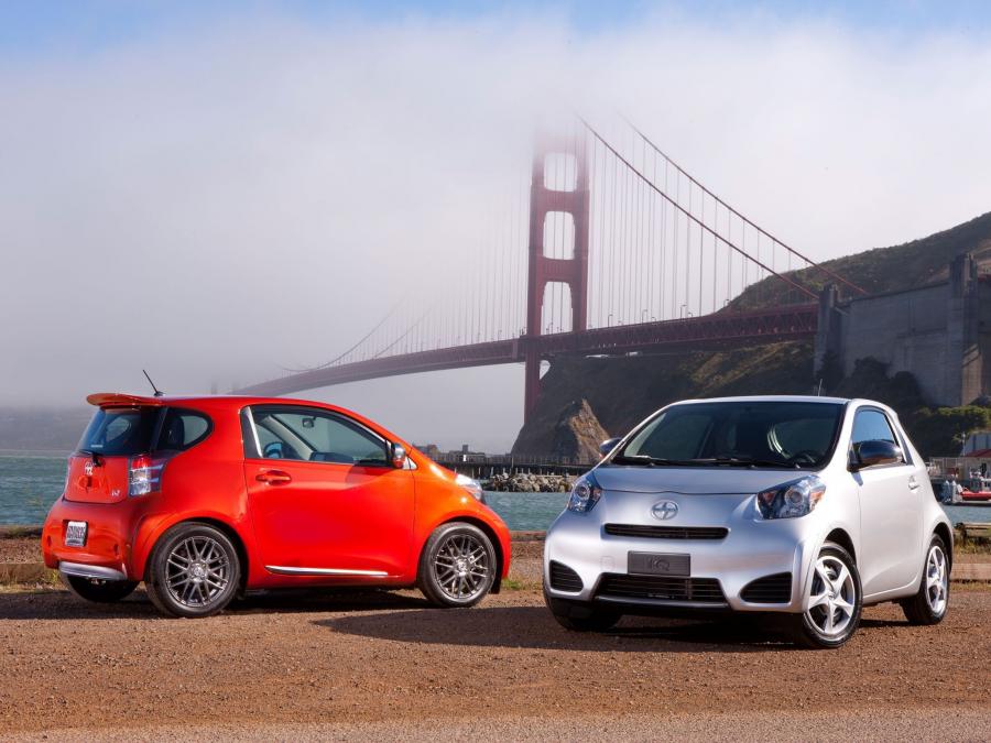  Scion iQ 2011 года  (фото 40 из 42)